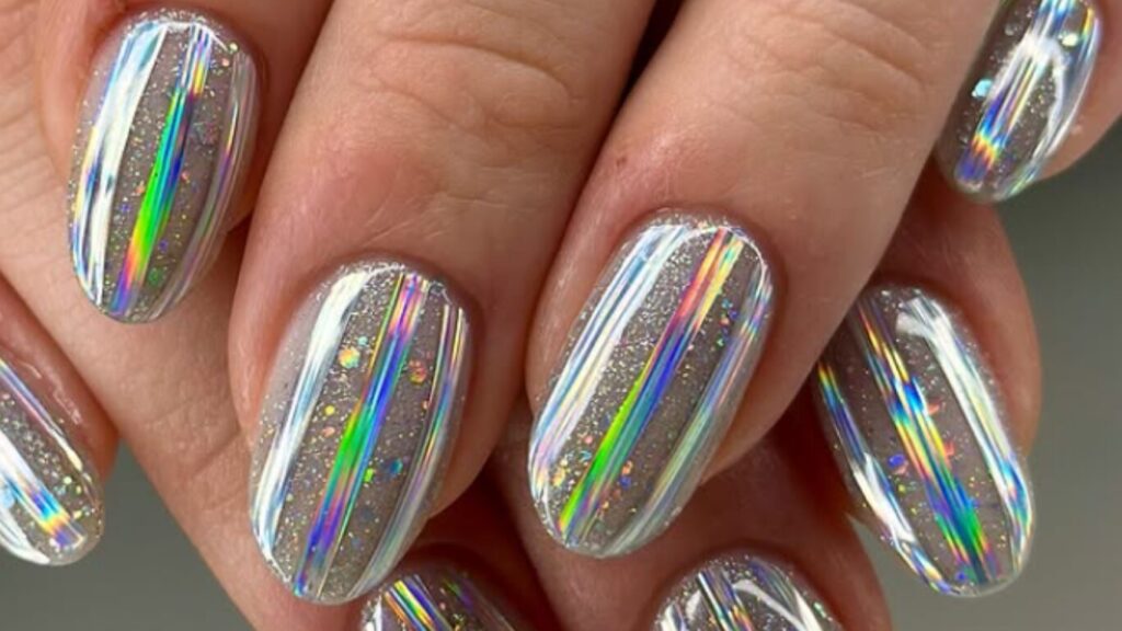 aurora nails.