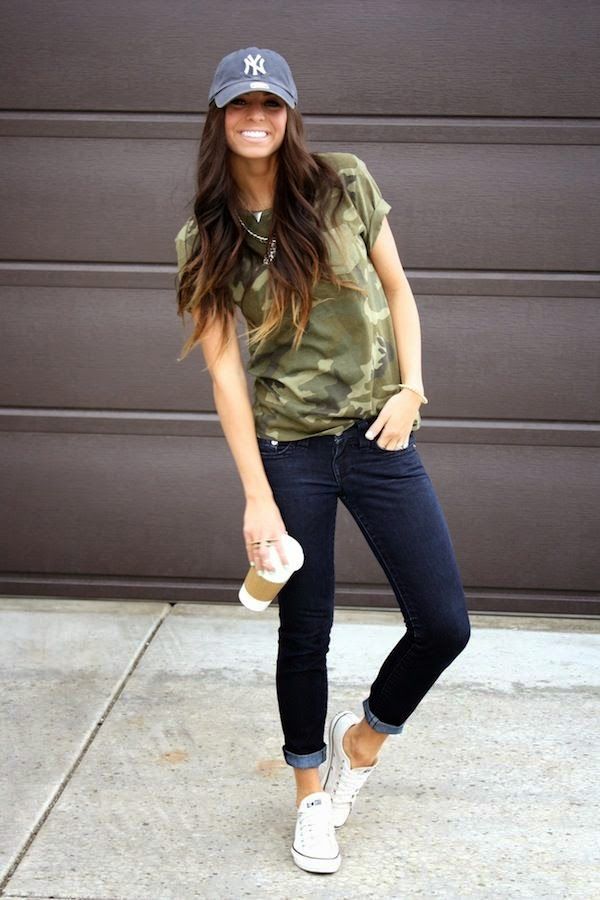 Casual sporty summer outfits